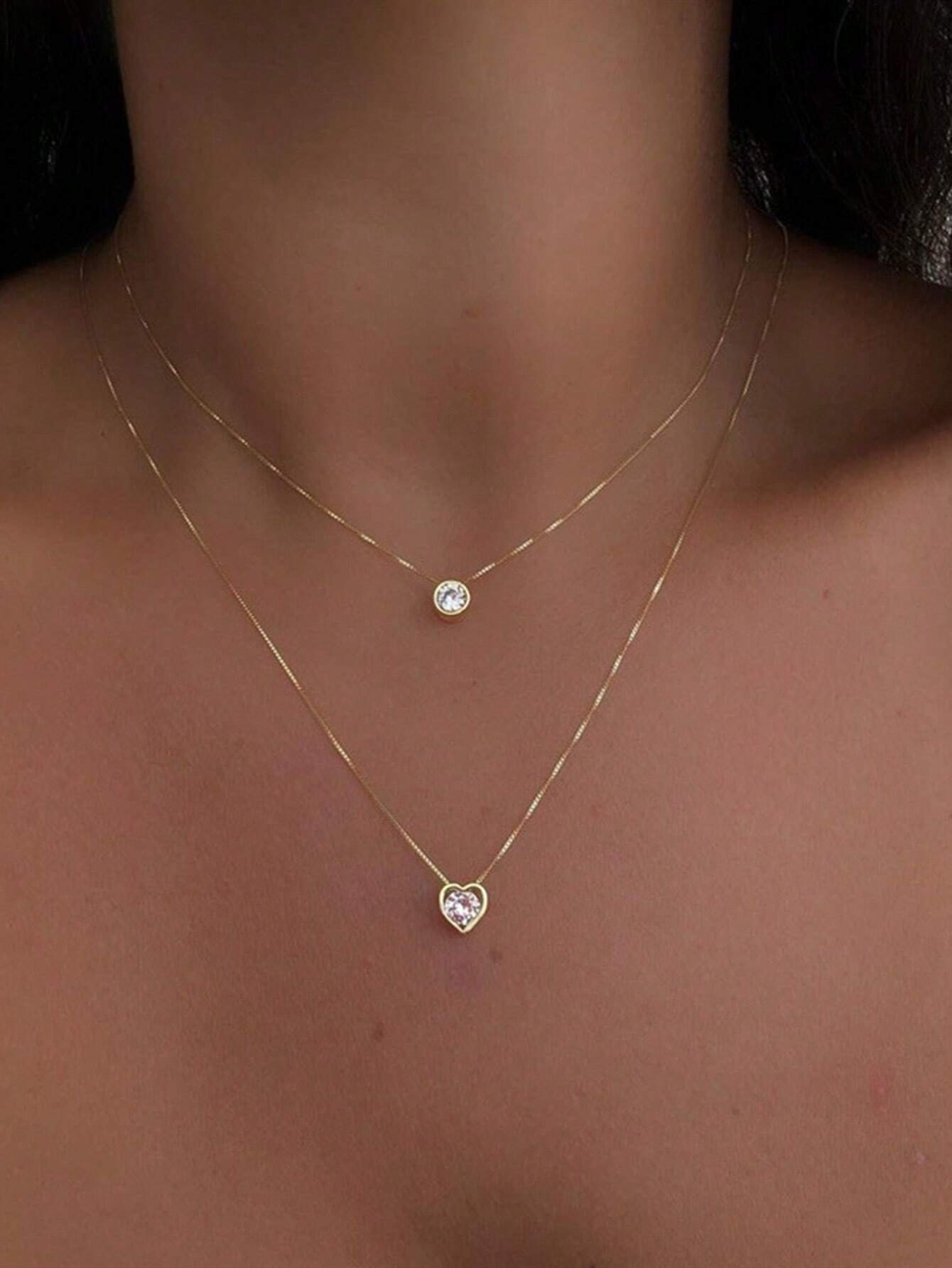 Collar De Doble Capa Con Colgante En Forma De Corazón Y Pedrería Para Mujeres